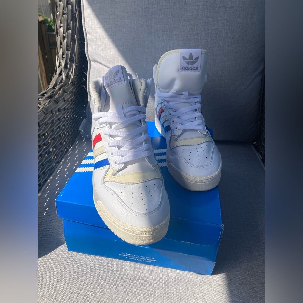 Excellent Condition Adidas Rivalry High Top - Picture 3 of 7